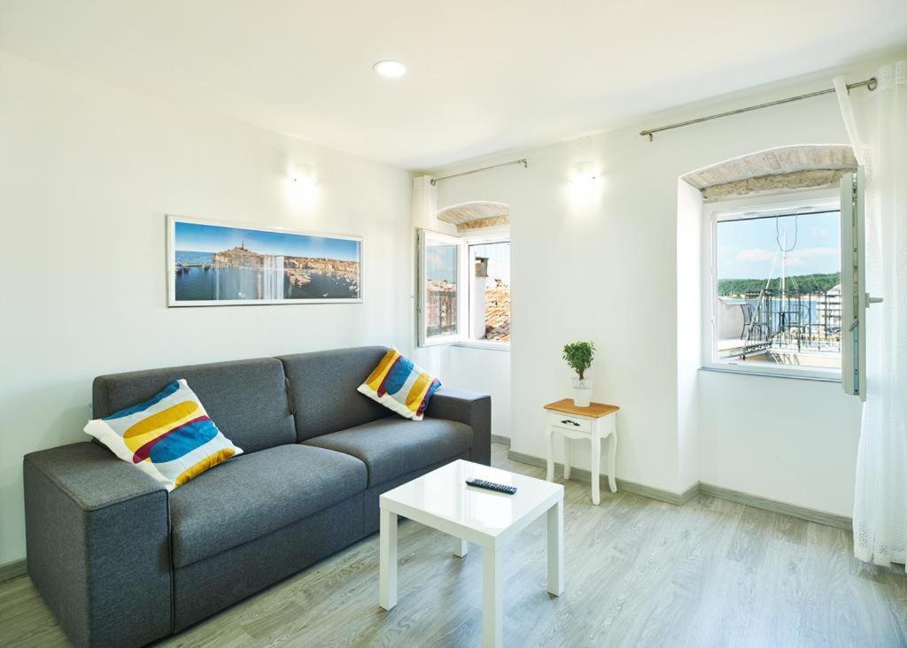 Roviv Apartments In The Old Town By Irundo روفينج المظهر الخارجي الصورة